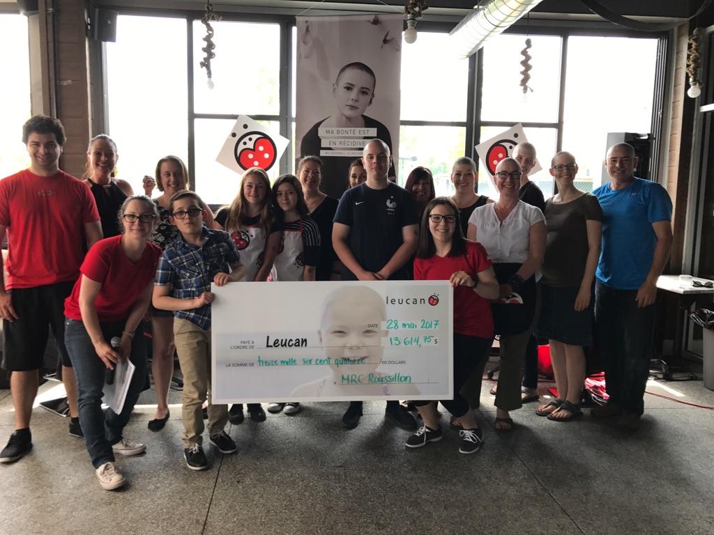 13 614 $ pour le Défi têtes rasées à Sainte-Catherine