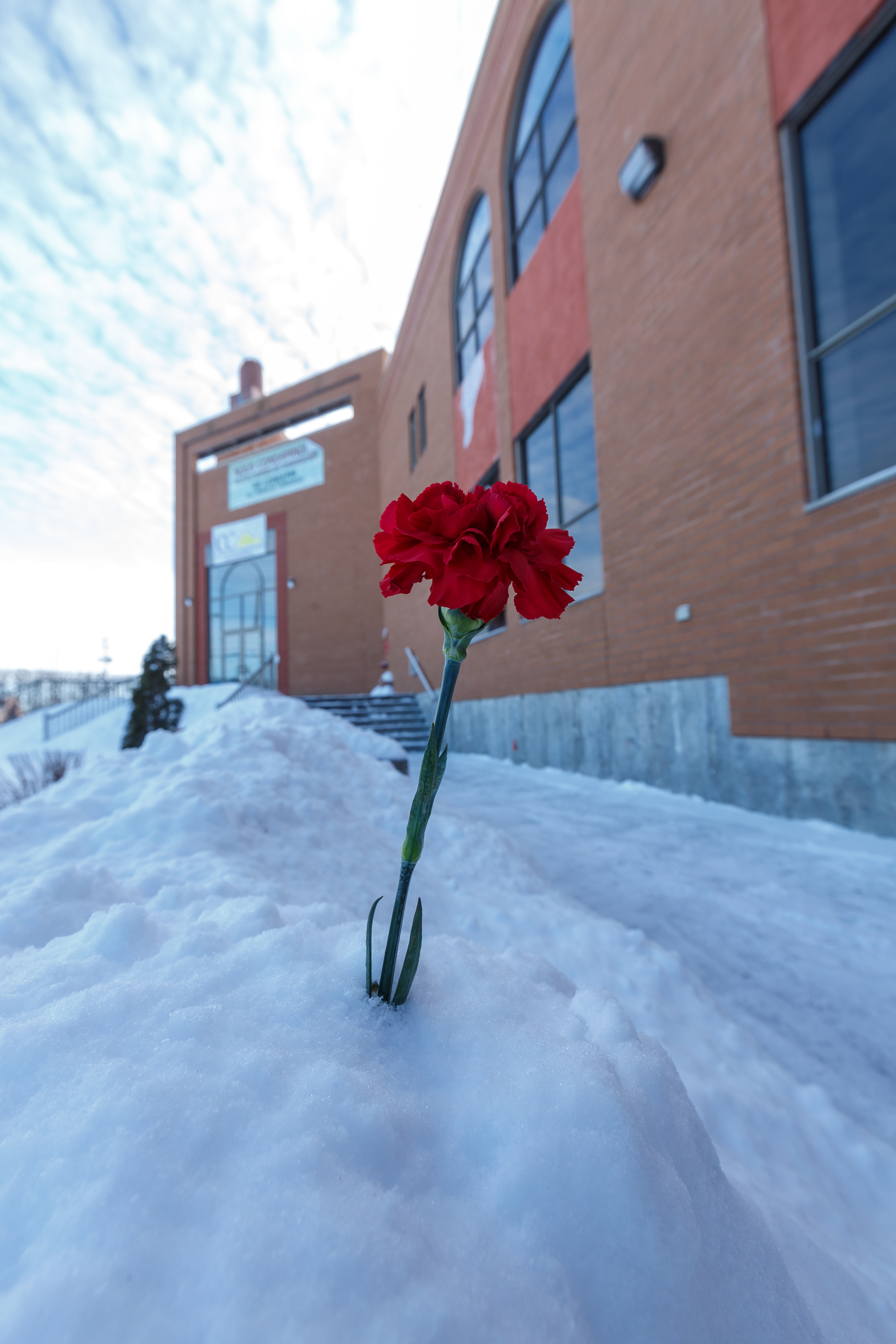 Marche aux flambeaux à La Prairie en hommage aux victimes de l&rsquo;attentat