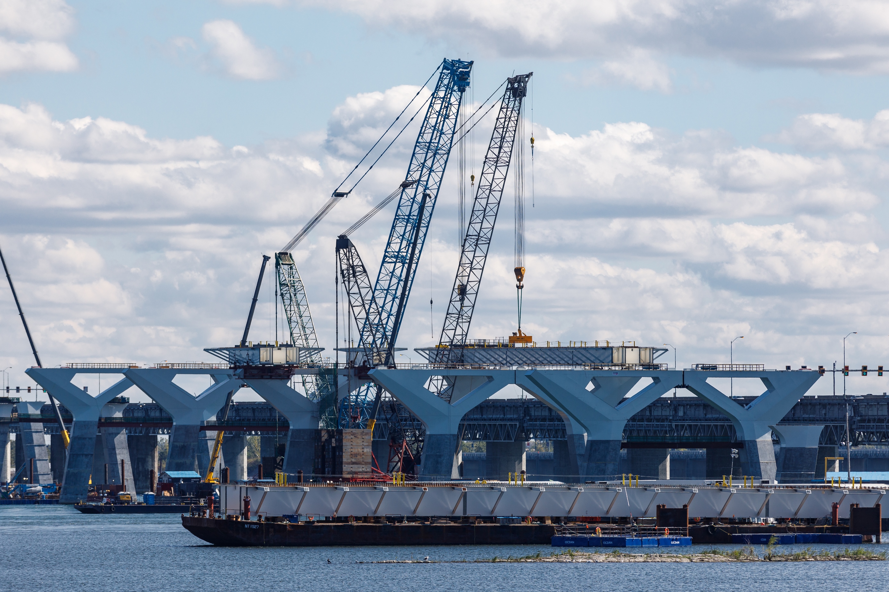 Pont Champlain : des mesures doivent être prises afin d’empêcher un retard de livraison
