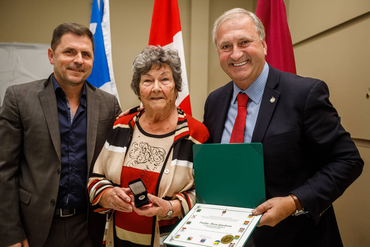 Le député Poissant remet des distinctions à 10 citoyens de la circonscription de La Prairie