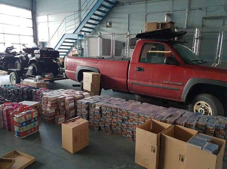 La police découvre 352 000 cigarettes illégales dans son camion