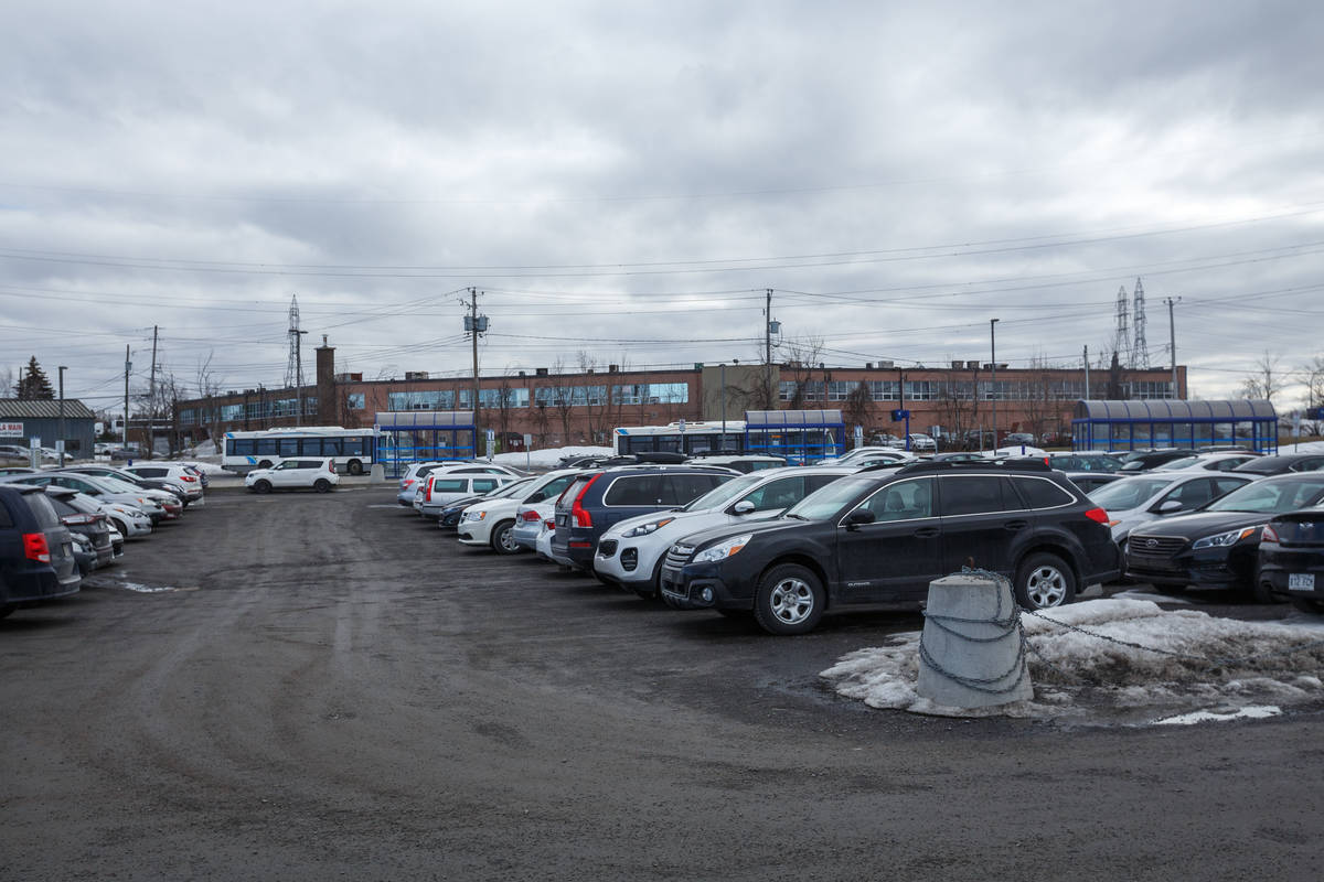 Un programme pour savoir quand le stationnement Montcalm est complet