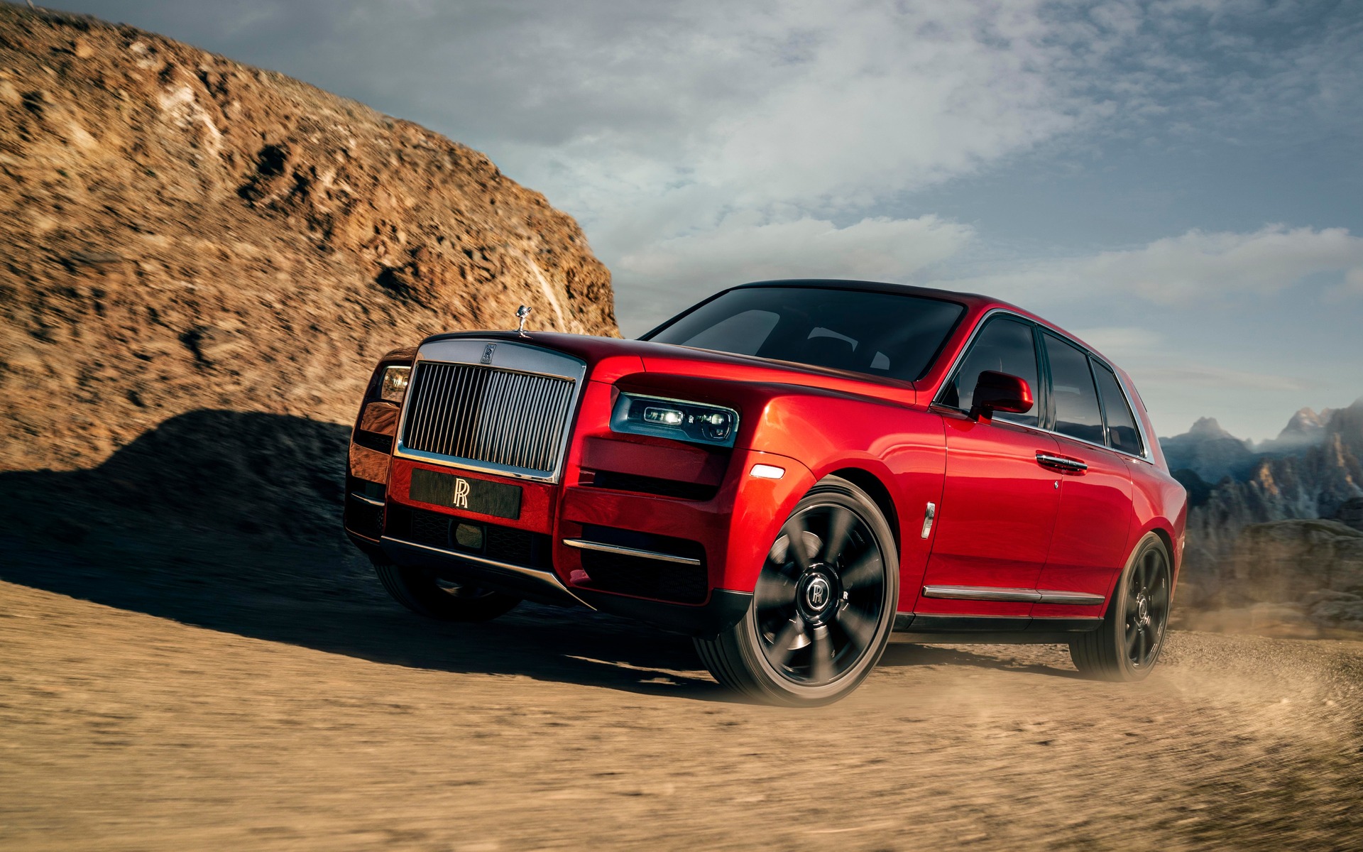 Rolls-Royce Cullinan 2019 : la voiture de luxe haute sur pattes