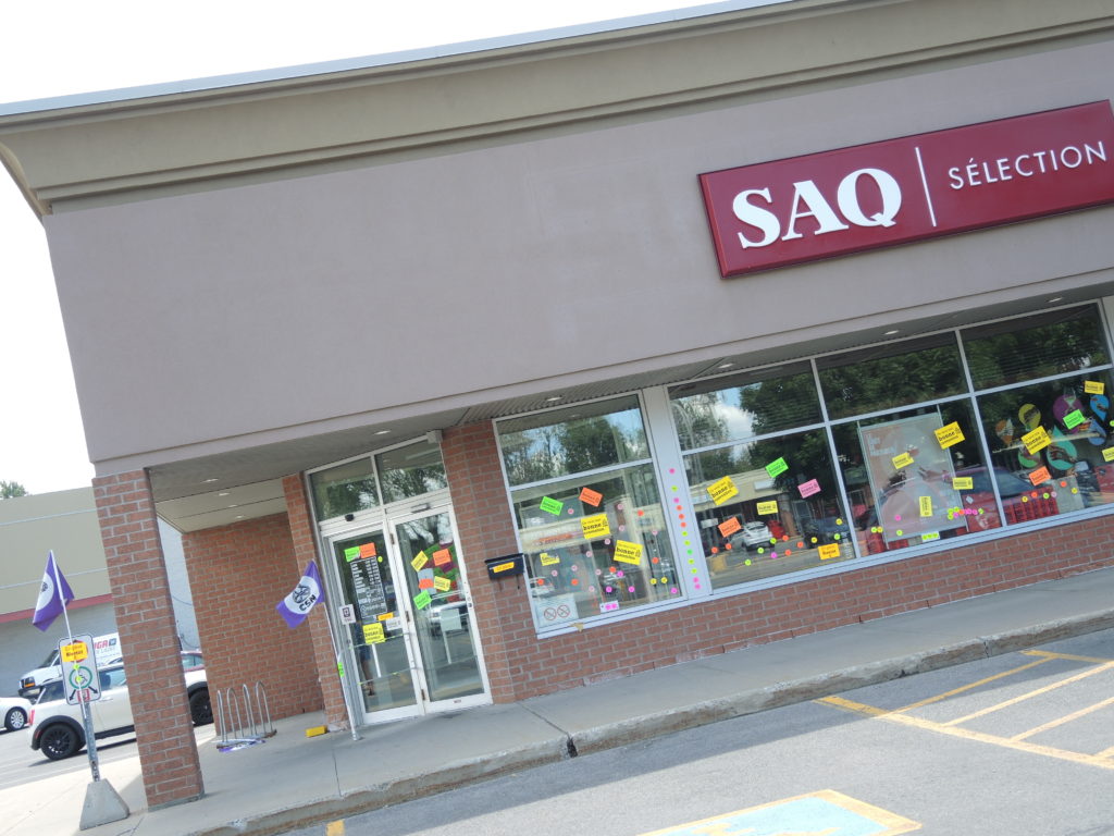 La succursale de la SAQ à Candiac ouverte malgré la grève