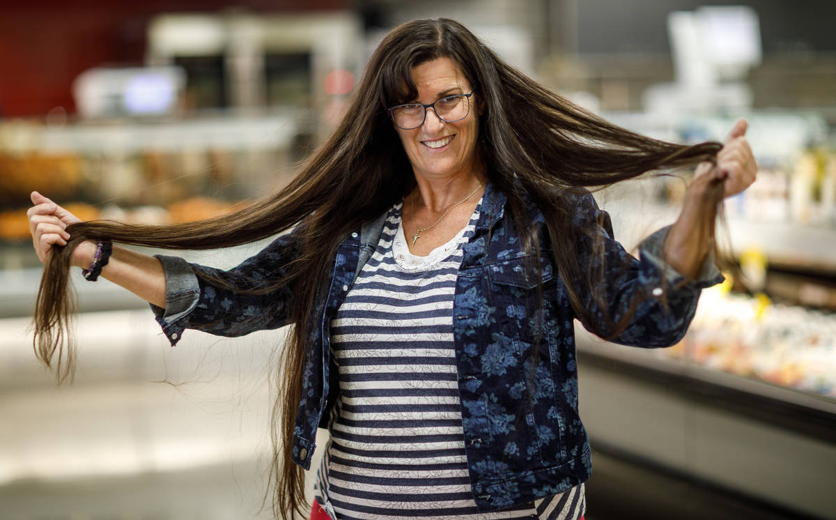 Un mètre de cheveux pour Leucan