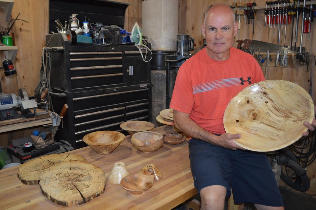 Tourneur sur bois et créateur de beauté