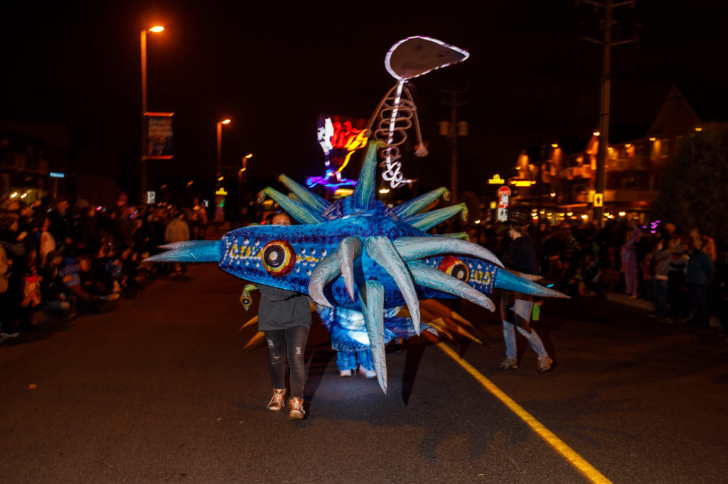 Le Défilé des étranges créatures à Sainte-Catherine est de retour