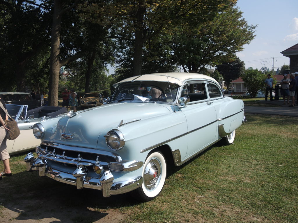 Près de 500 voitures à admirer