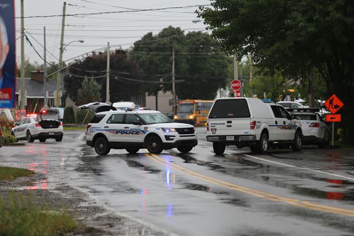 Opération policière pour un homme barricadé à Saint-Mathieu