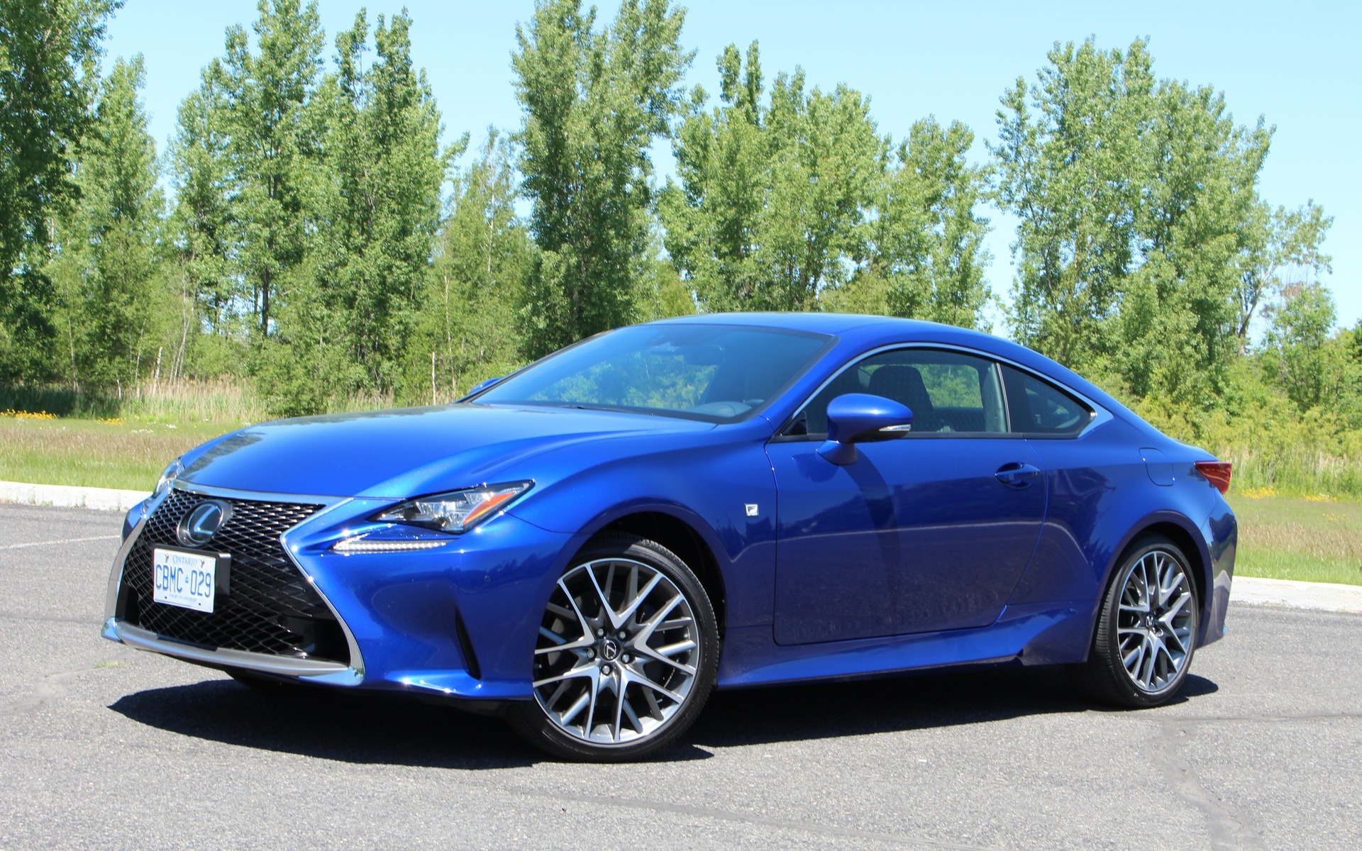 Lexus RC 2018 : hors cible