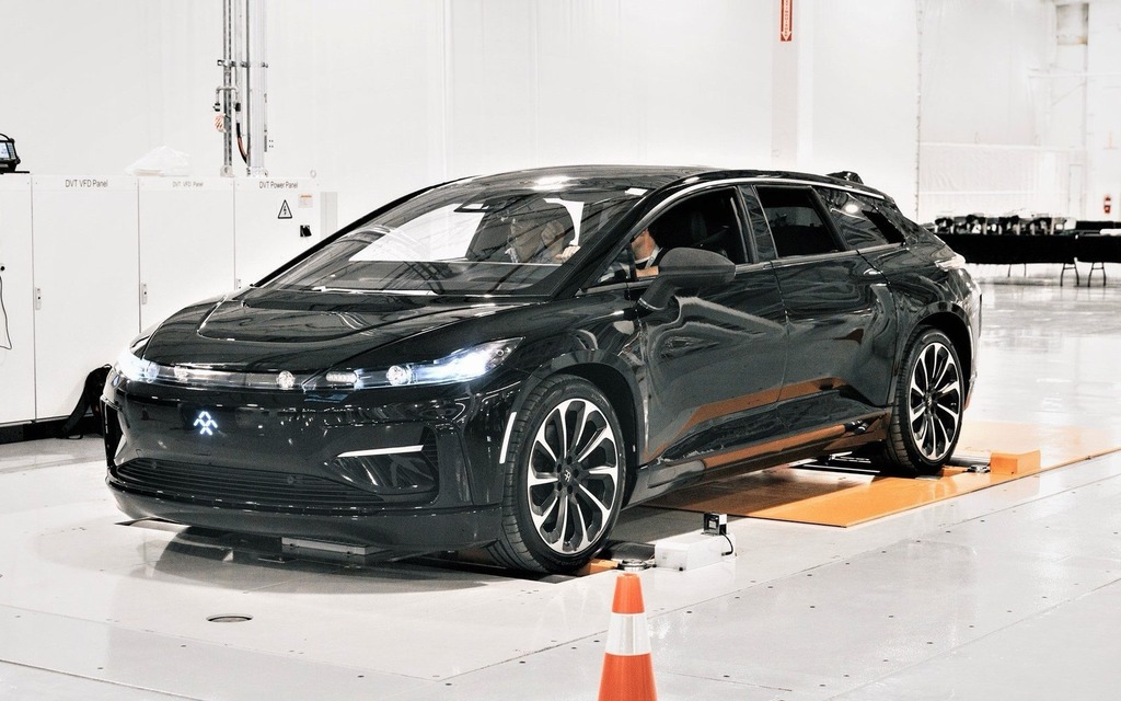Faraday Future n&rsquo;est pas mort : le premier FF 91 sort de l&rsquo;usine