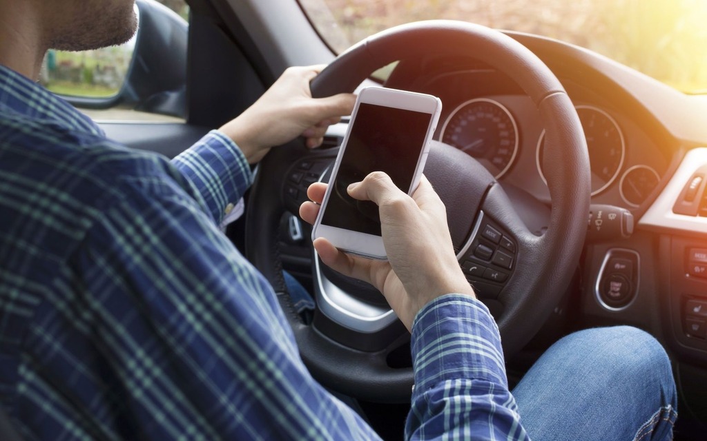 Distraction au volant : un phénomène préoccupant et répandu