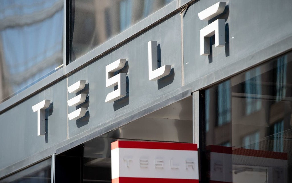 Premier bénéfice en deux ans pour Tesla