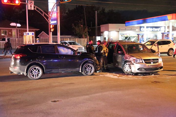 Collision entre deux véhicules à Saint-Constant