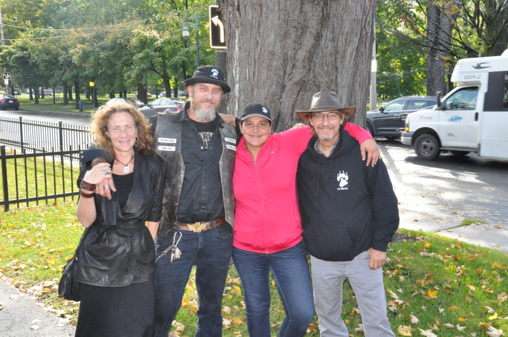 La Meute se présente comme un groupe de citoyens identitaires