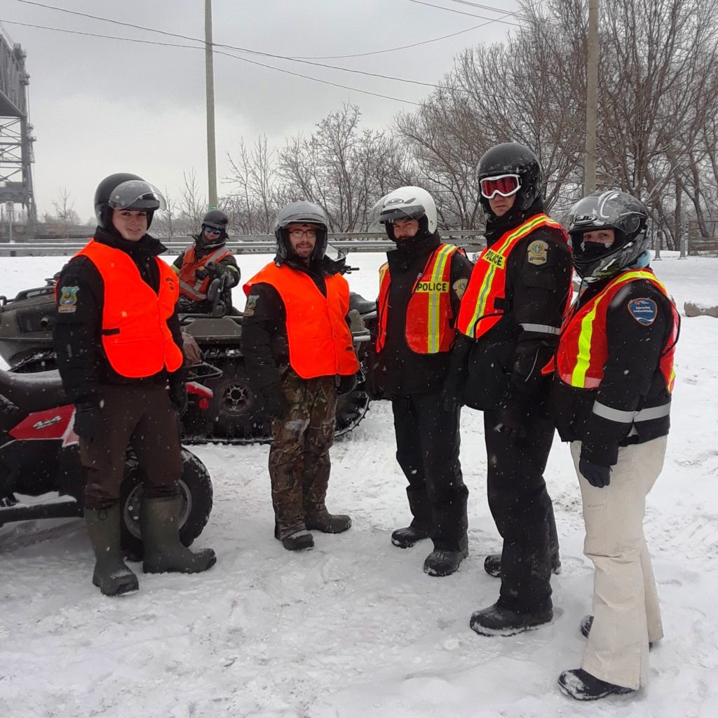 Des caches de chasseurs retirés des terres d’Hydro-Québec