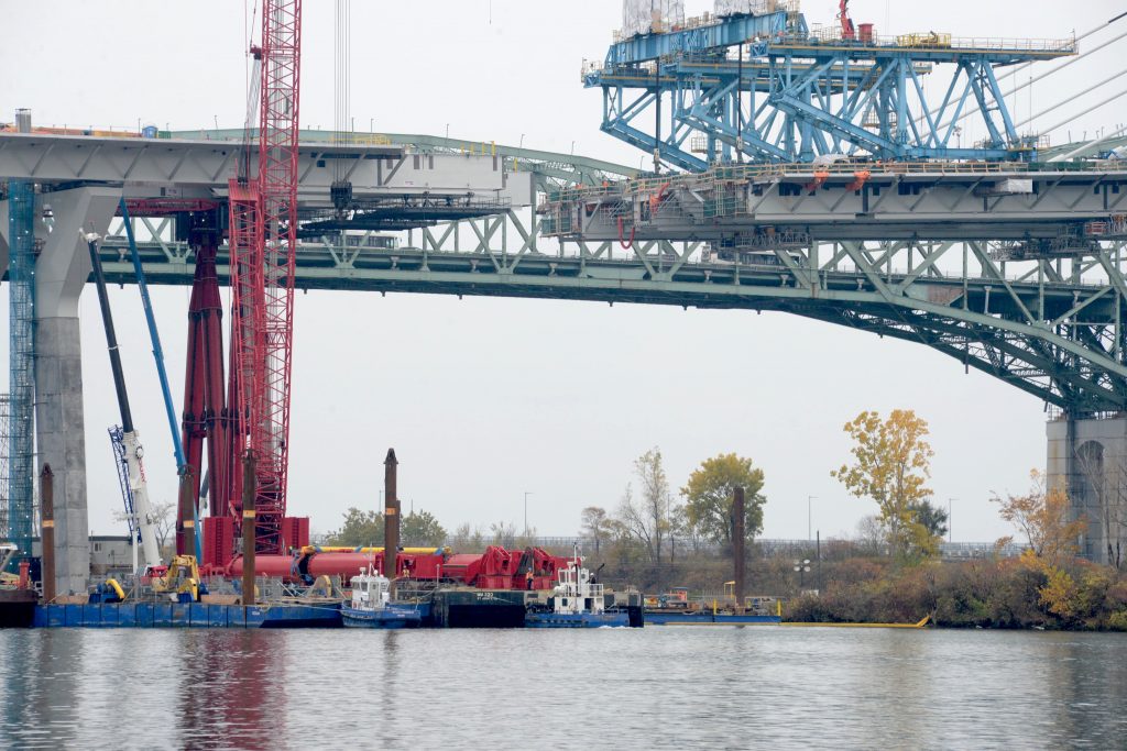 Bisbille autour des toilettes sur le chantier du nouveau pont Champlain