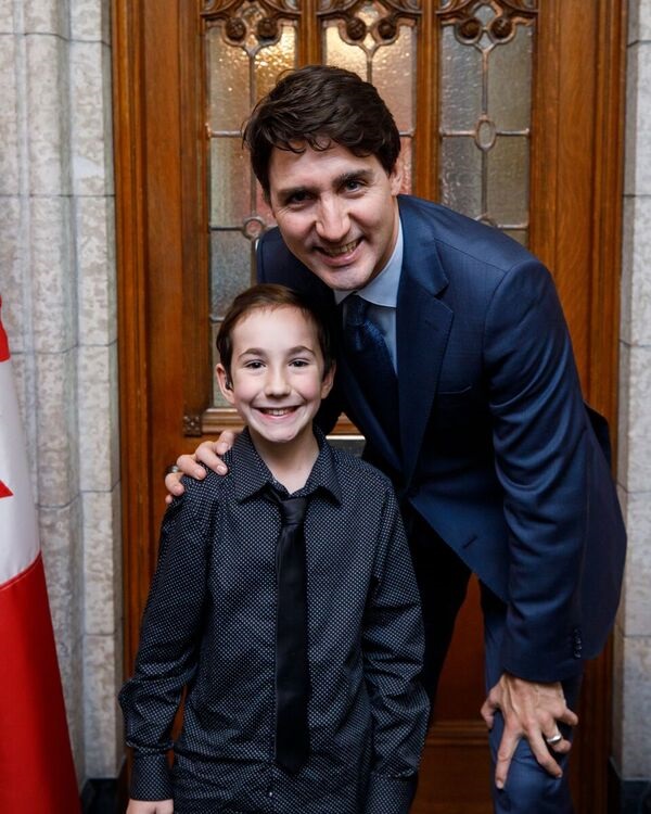 Un jeune Laprairien rencontre Justin Trudeau