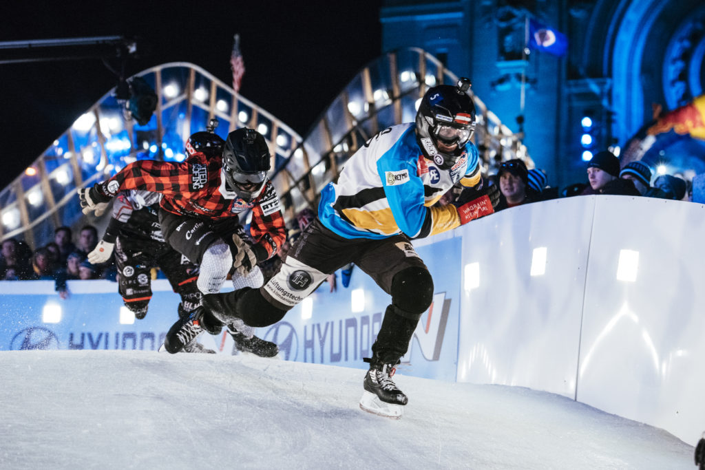 Shayne Renaud participe à des courses de patinage extrême partout sur la planète