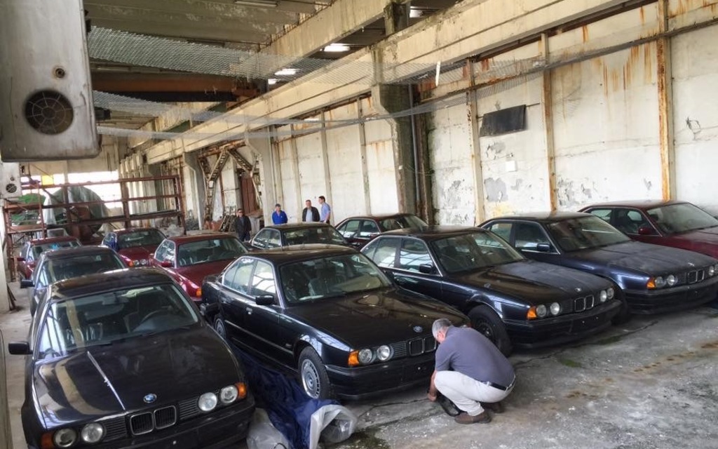 11 vieilles BMW encore neuves retrouvées dans une grange