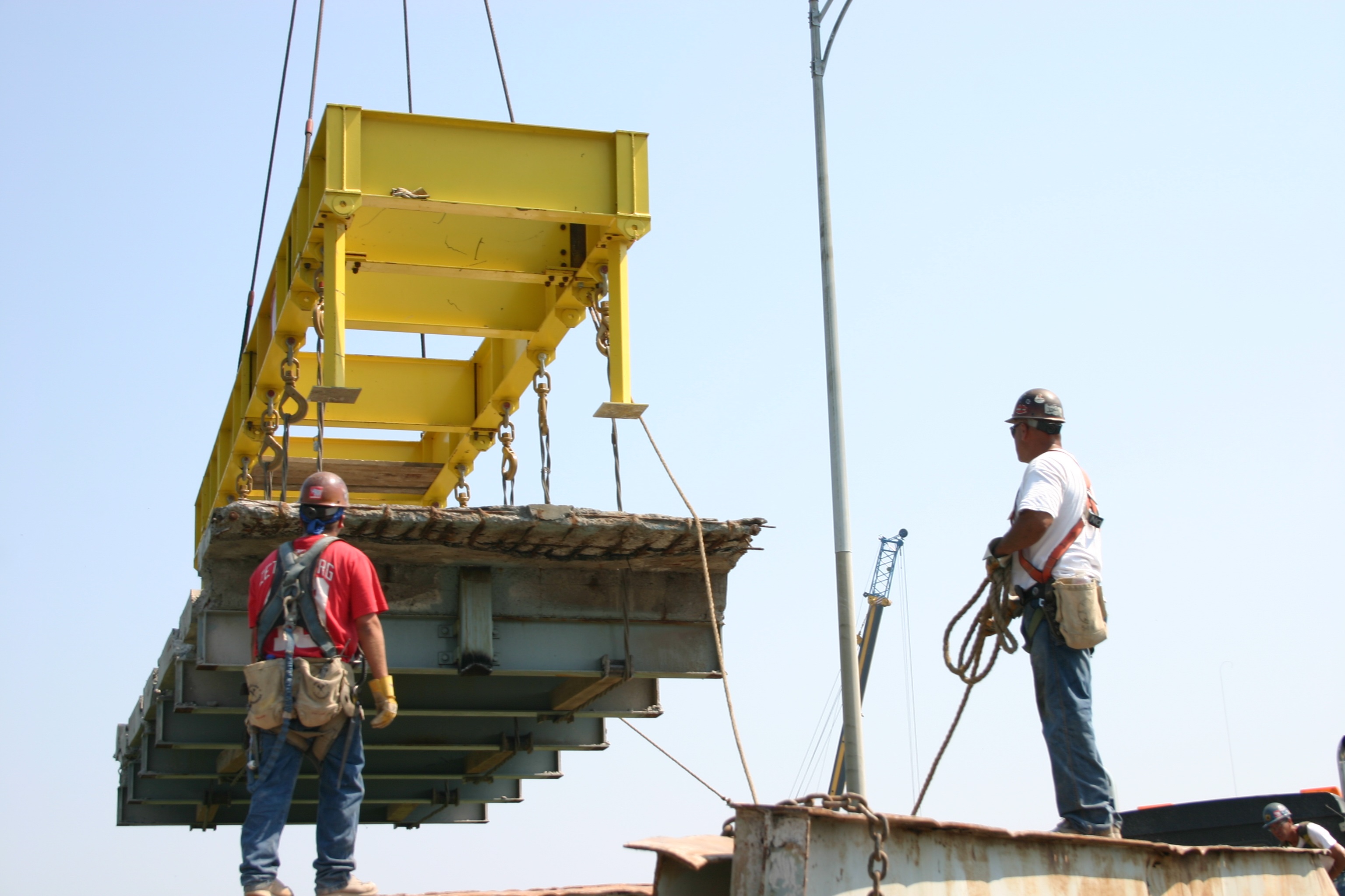 Le travail des Mohawks au pont Mercier salué