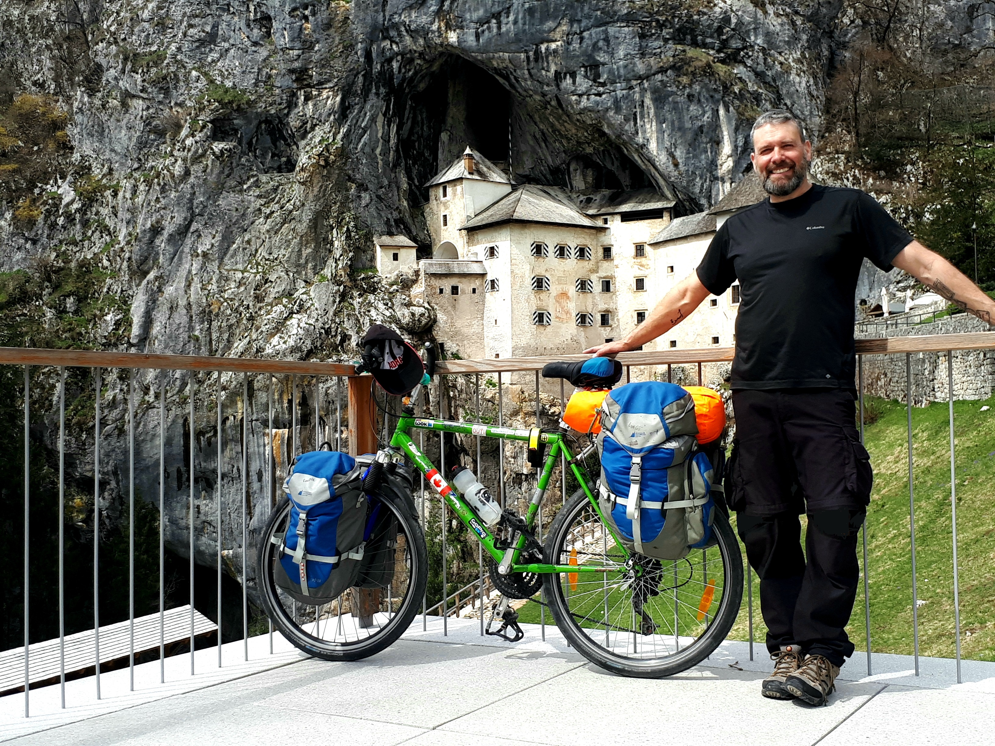 Un Laprairien part à la conquête du Canada en vélo