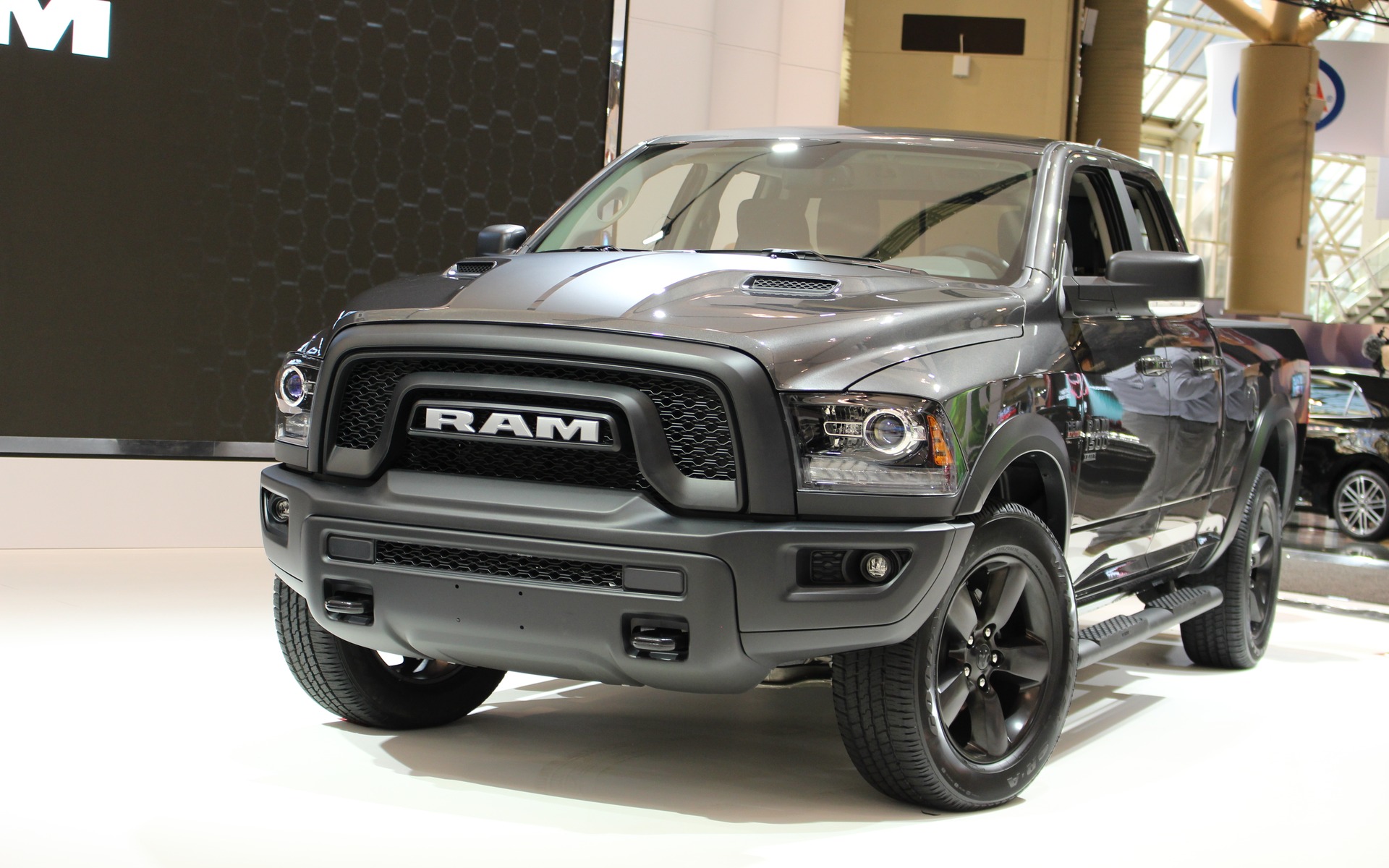 FCA dévoile les Ram 1500 Classic Warlock 2019 et Ram Heavy Duty 2019 à Toronto