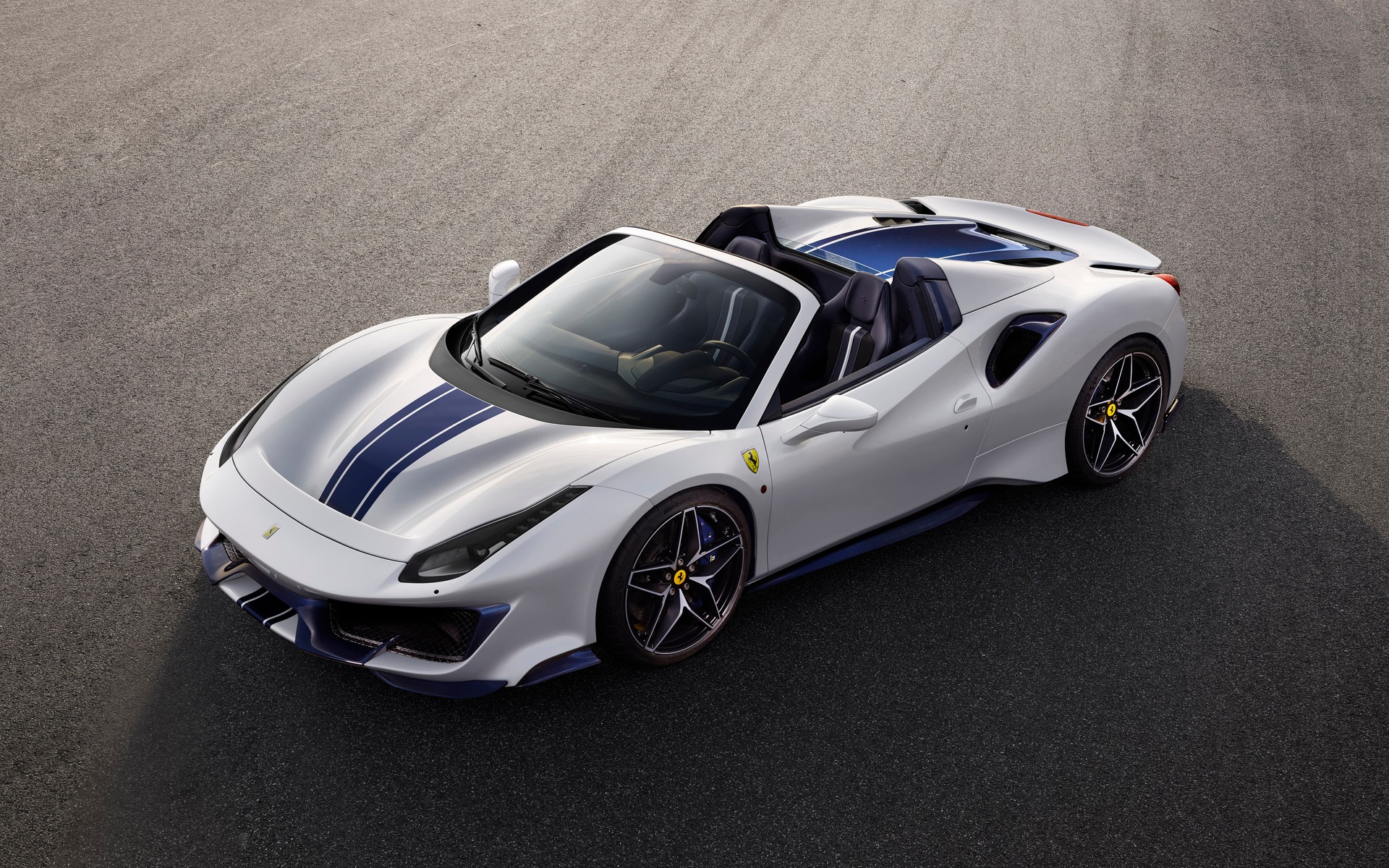 Une Ferrari à moteur hybride sera lancée cette année