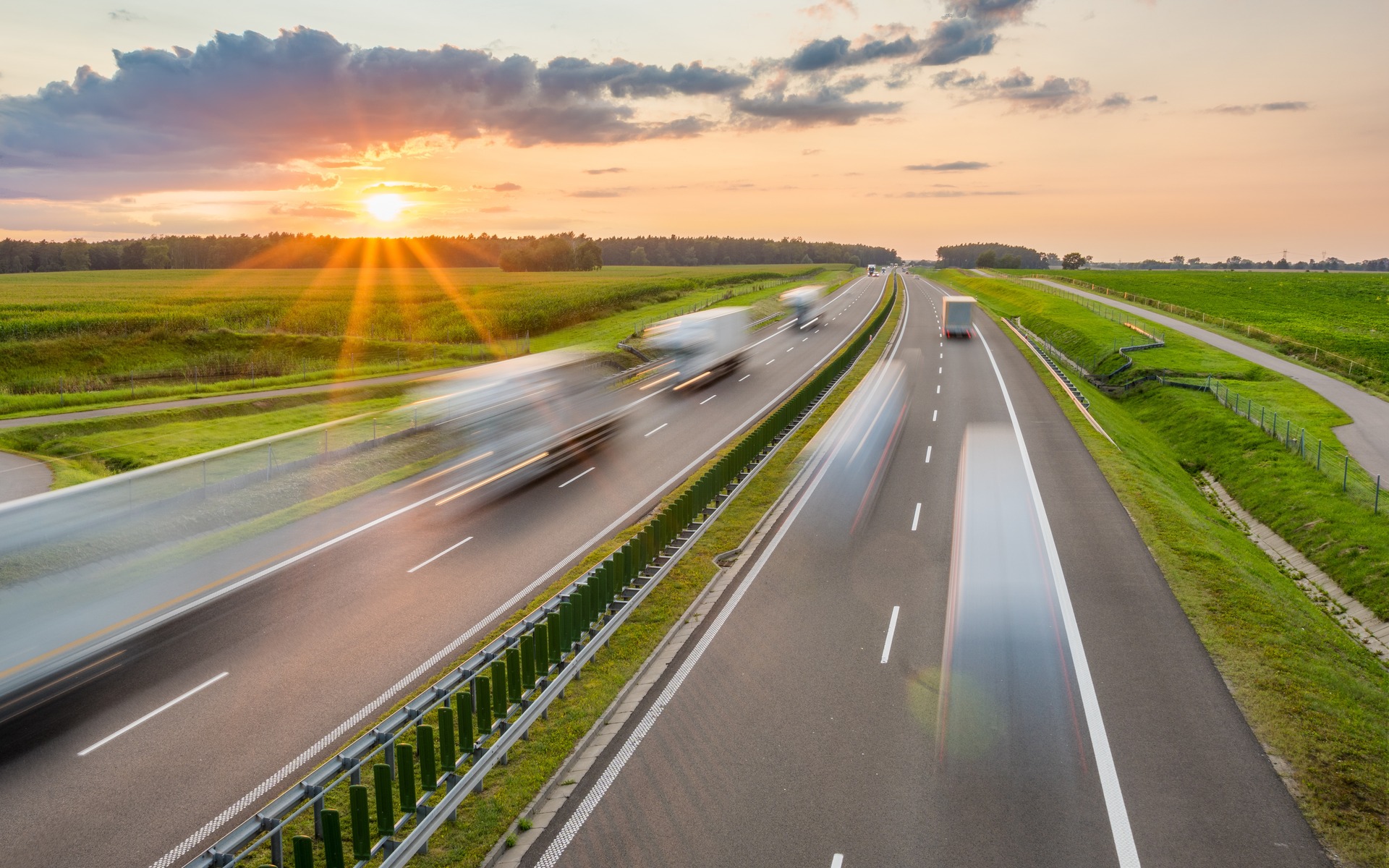 Un sénateur propose une autoroute sans limite de vitesse en Californie