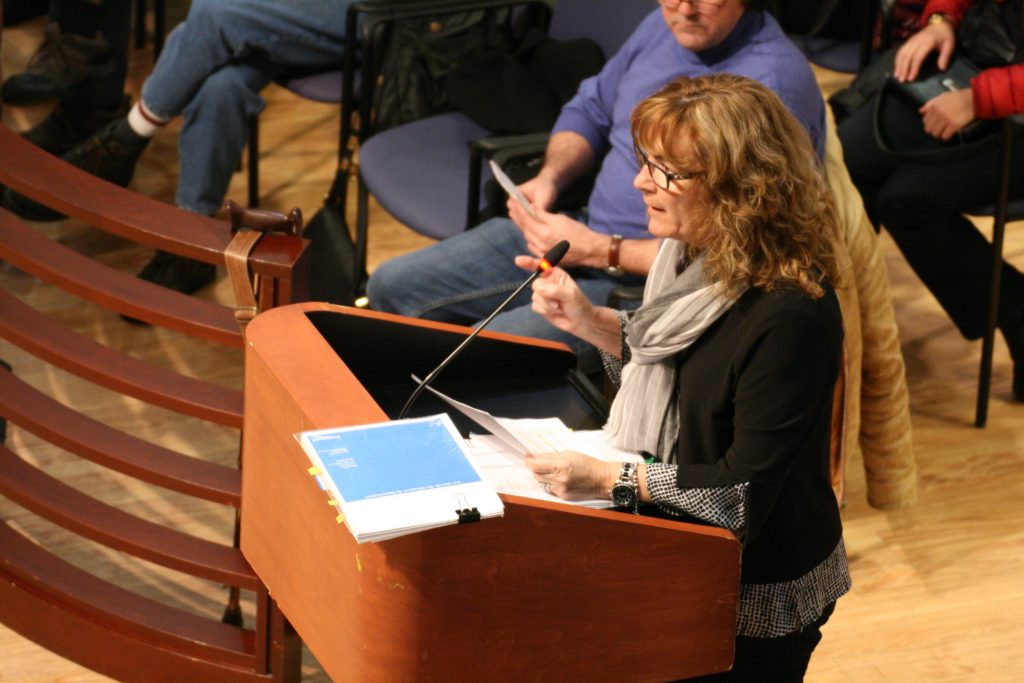 Boeing 737-200 à Saint-Hubert: des citoyens expriment leurs inquiétudes à la Ville