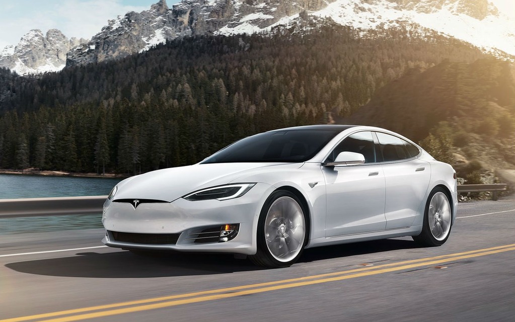 Tesla augmentera ses prix, mais coupera le temps de recharge de moitié