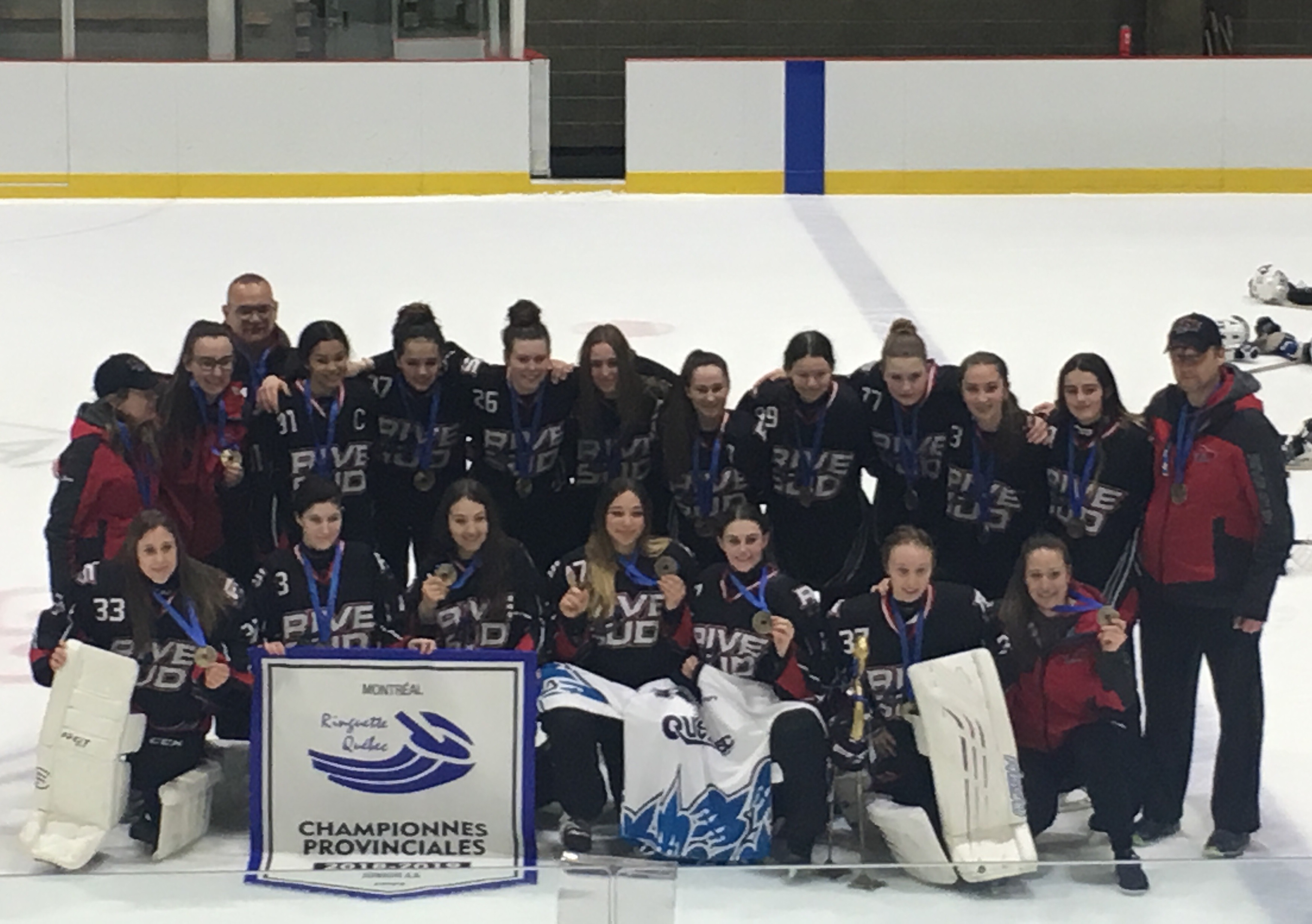 Quatre joueuses de ringuette iront au Championnat canadien