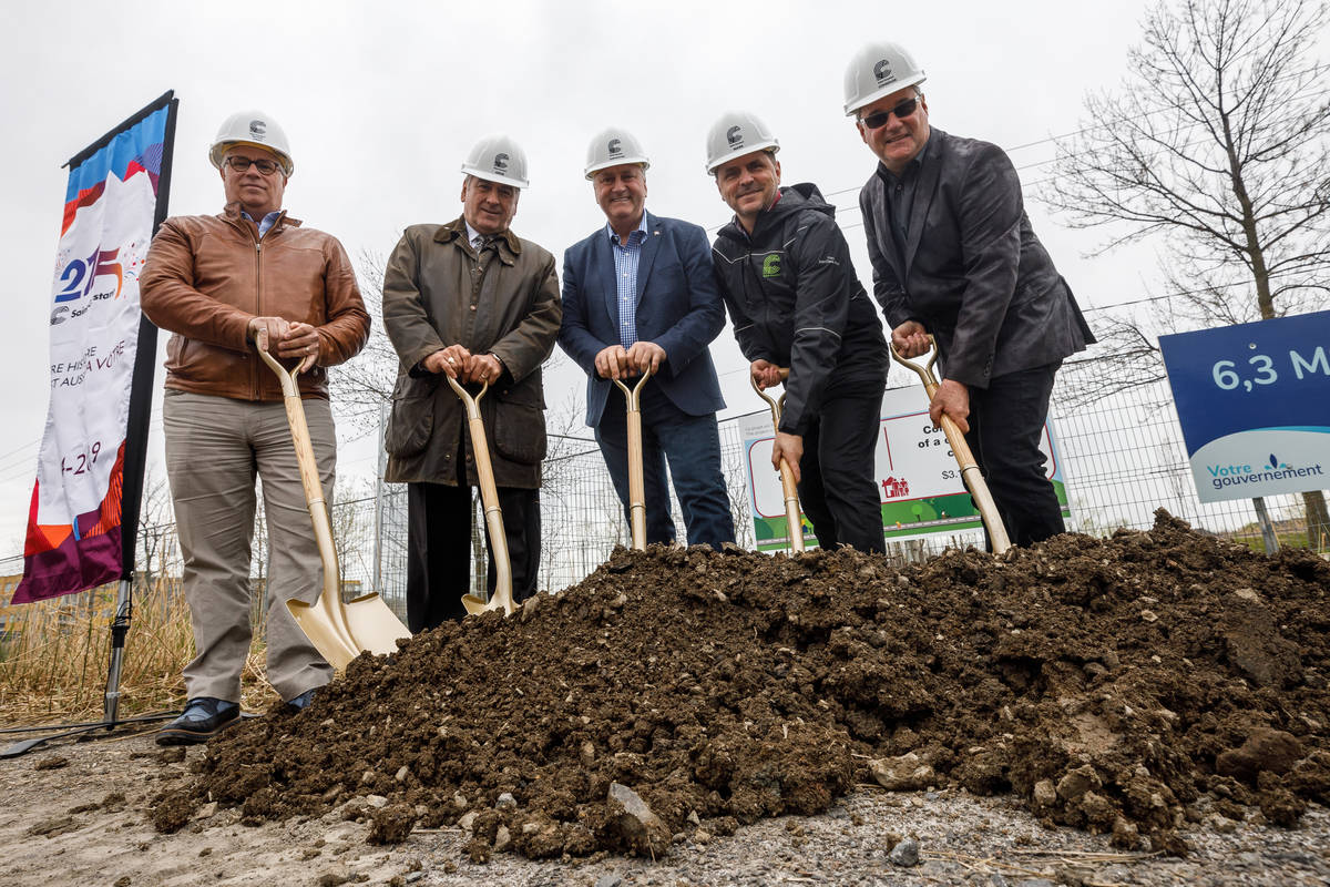 Saint-Constant démarre la construction de ses centres municipal et aquatique