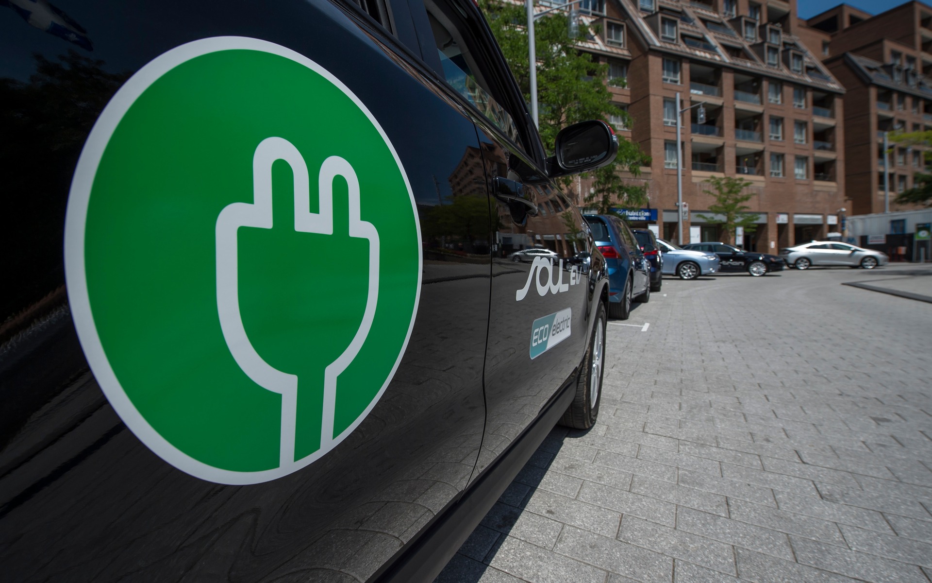 Du neuf dans l’usagé : rabais pour véhicules électriques d’occasion