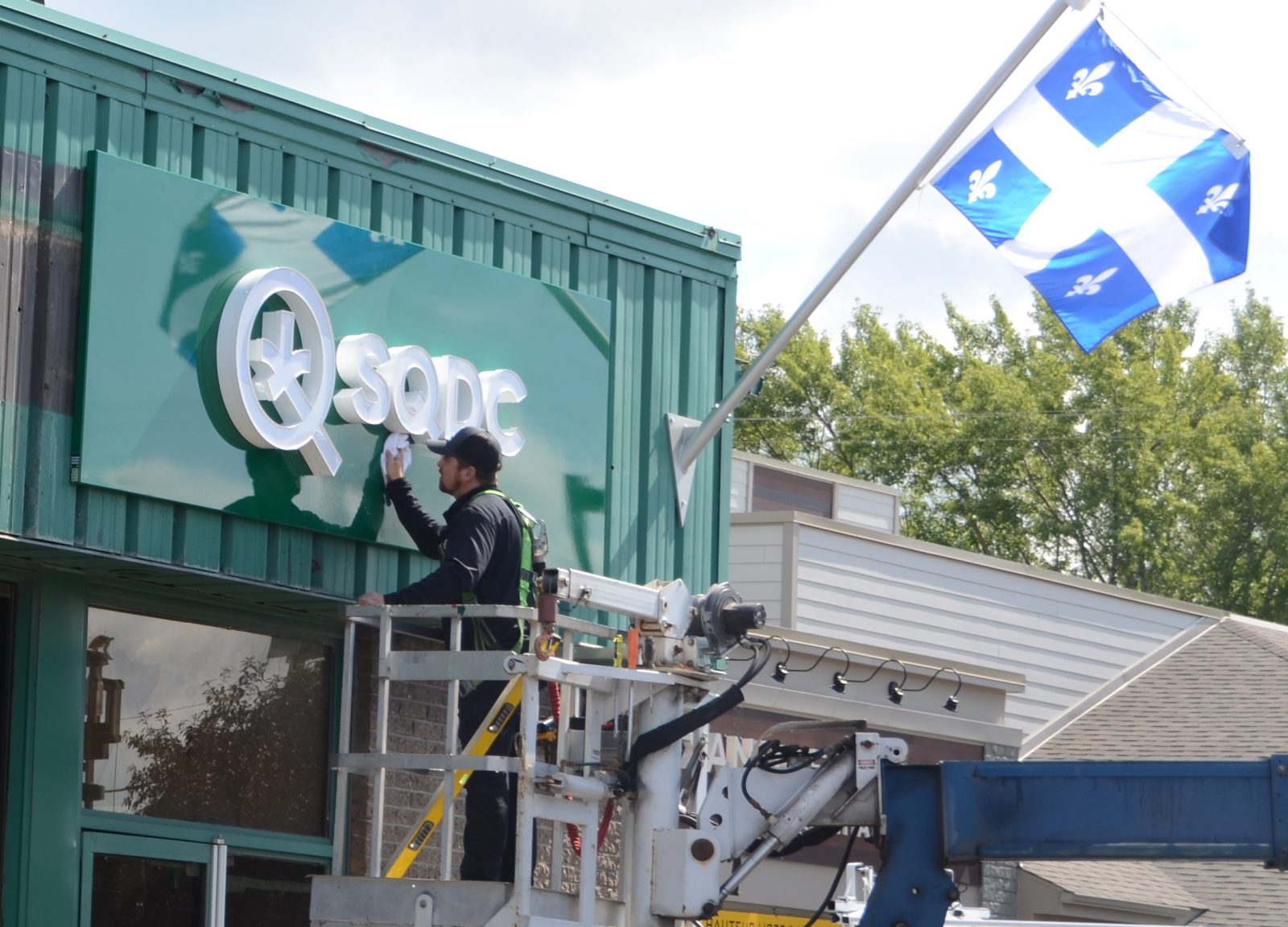Un pas de plus vers l’ouverture de la SQDC à Châteauguay