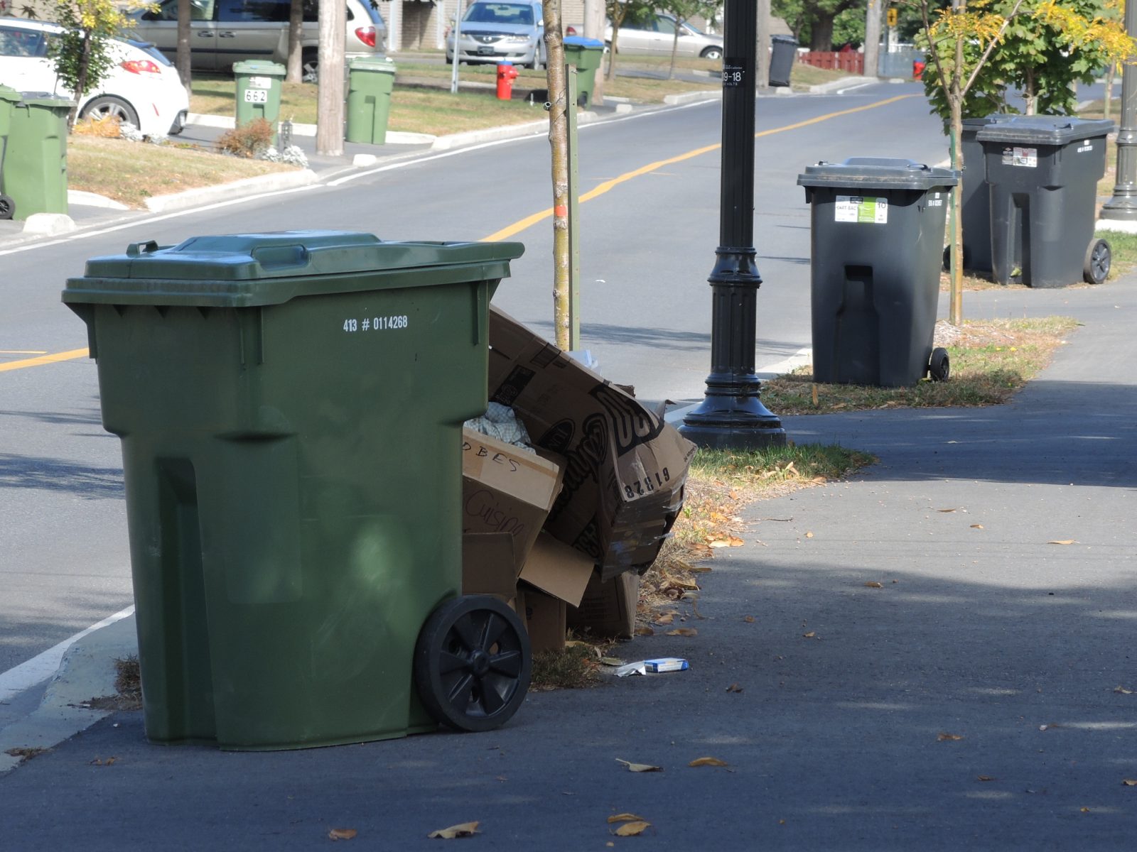 Mouchoirs et gants dans des contenants de déchets fermés, demande la MRC