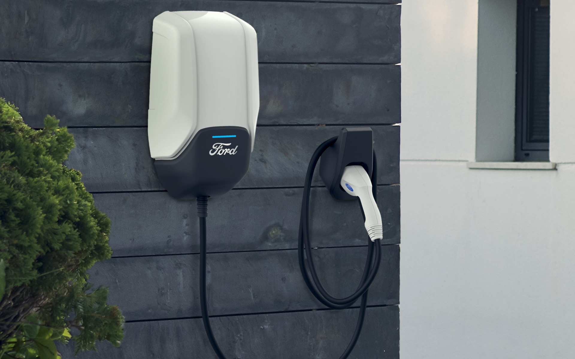 Voitures électriques : Ford offrira la recharge gratuite à plus de 12 000 stations