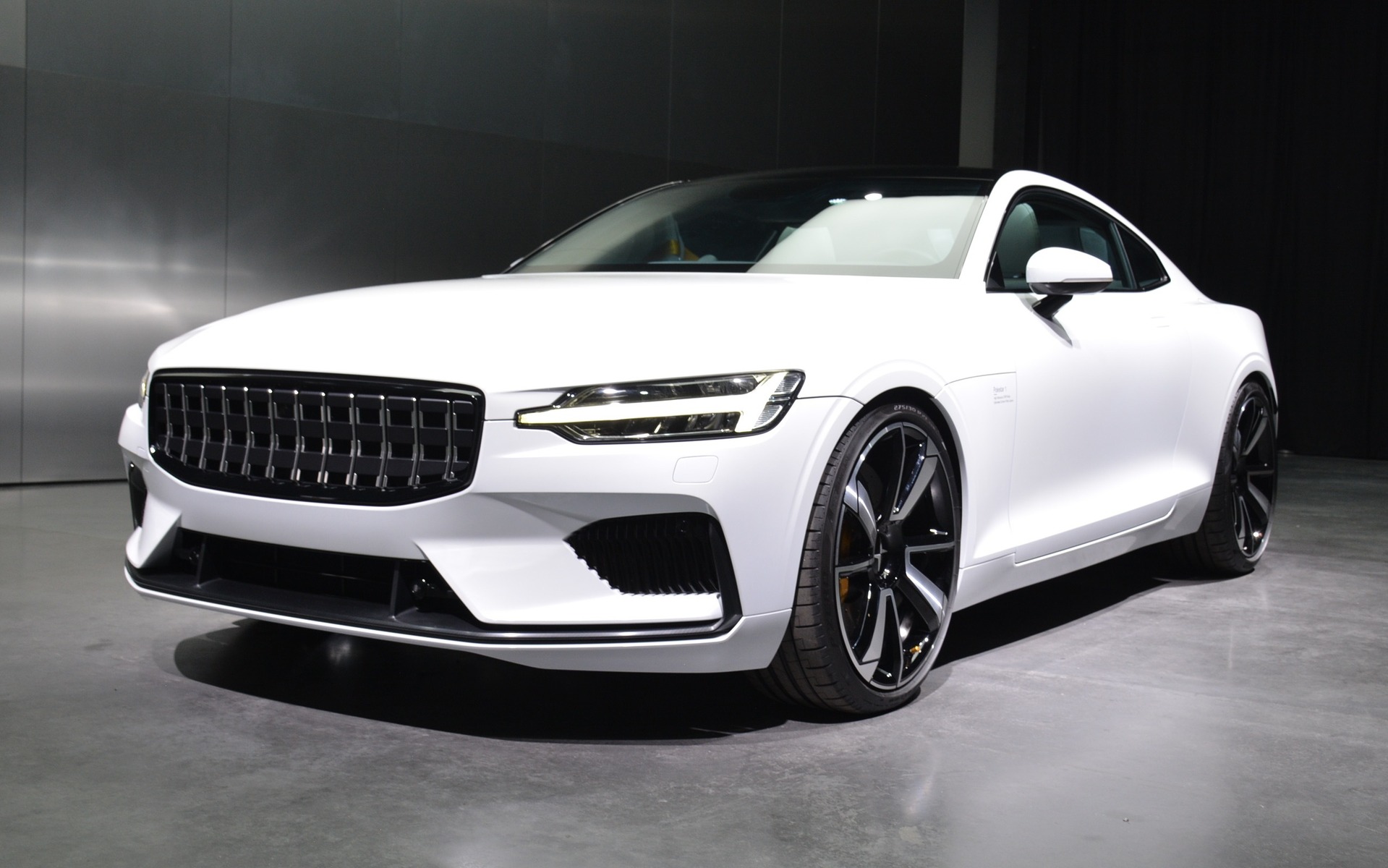 Polestar 1 : on va conduire une hybride rechargeable de 619 chevaux