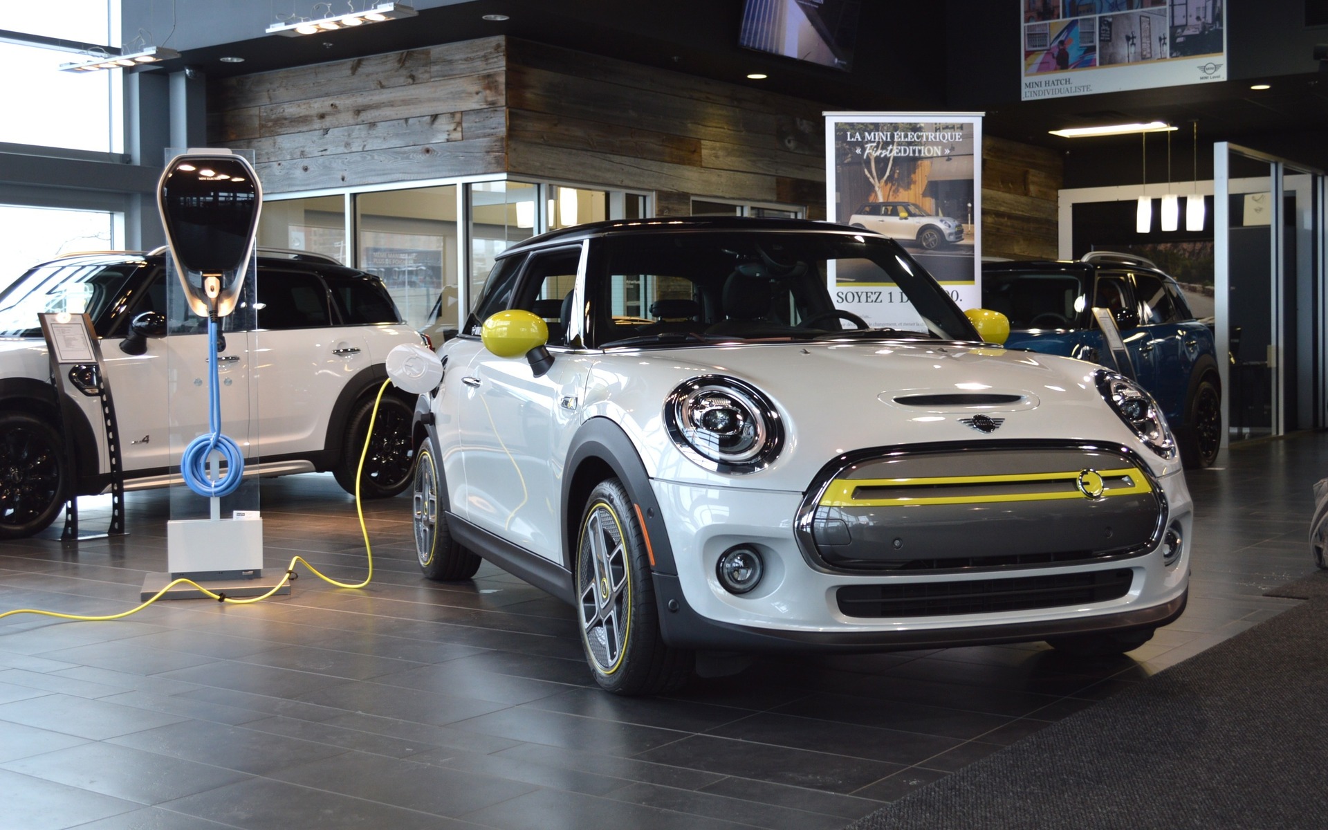 Une première MINI Cooper 100% électrique débarque au Québec et on connaît enfin son prix