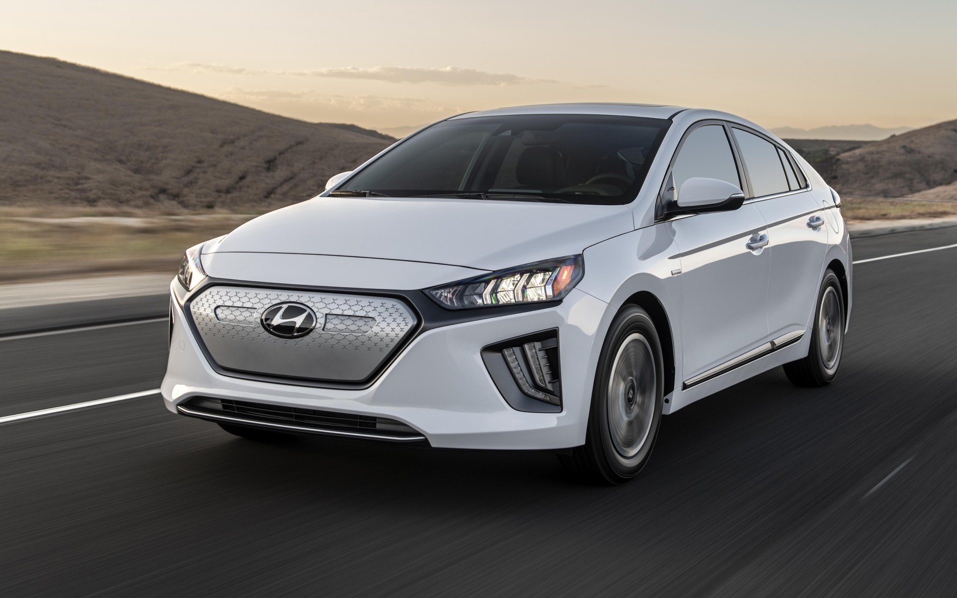 La gamme Hyundai IONIQ 2020 se modernise joliment