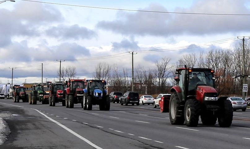 Des agriculteurs manifestent pour retrouver l’accès à du propane