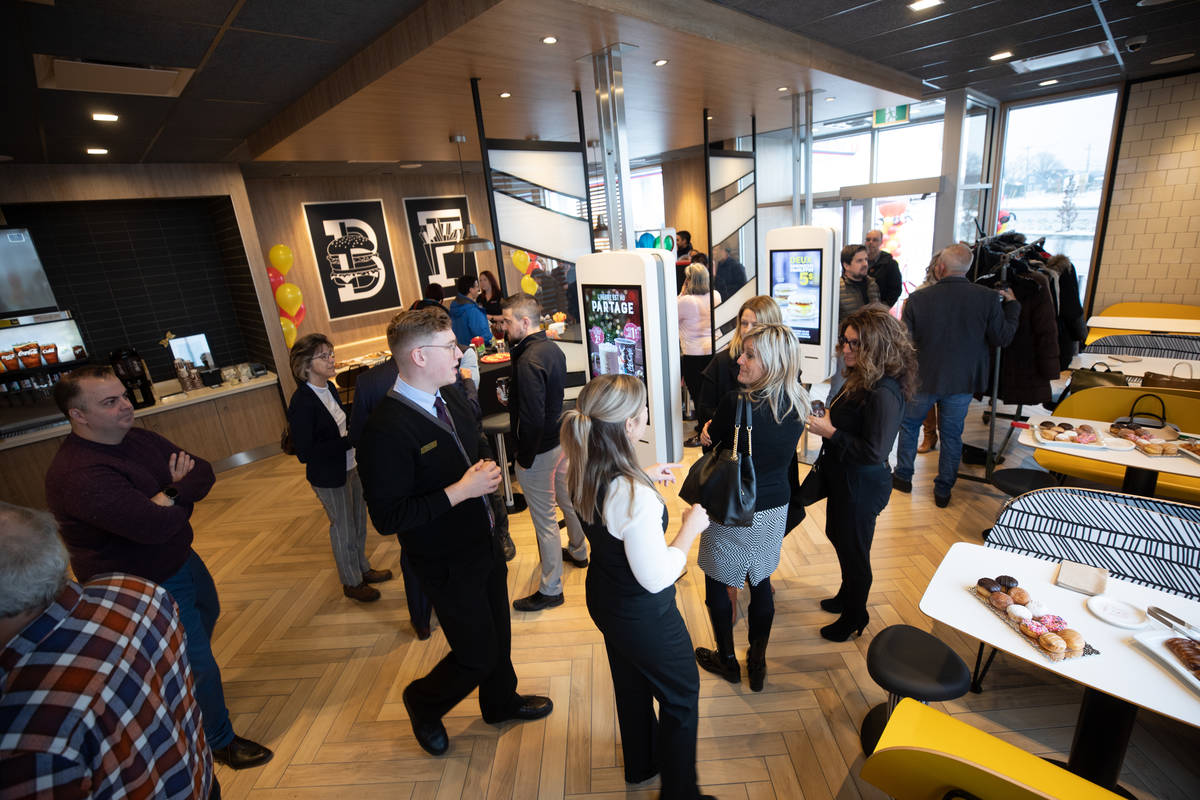 REPORTAGE VIDÉO – Le nouveau McDonald&rsquo;s de Saint-Rémi inauguré