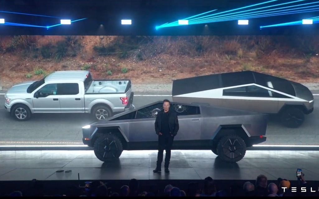 Balado : le Cybertruck de Tesla et ses capacités