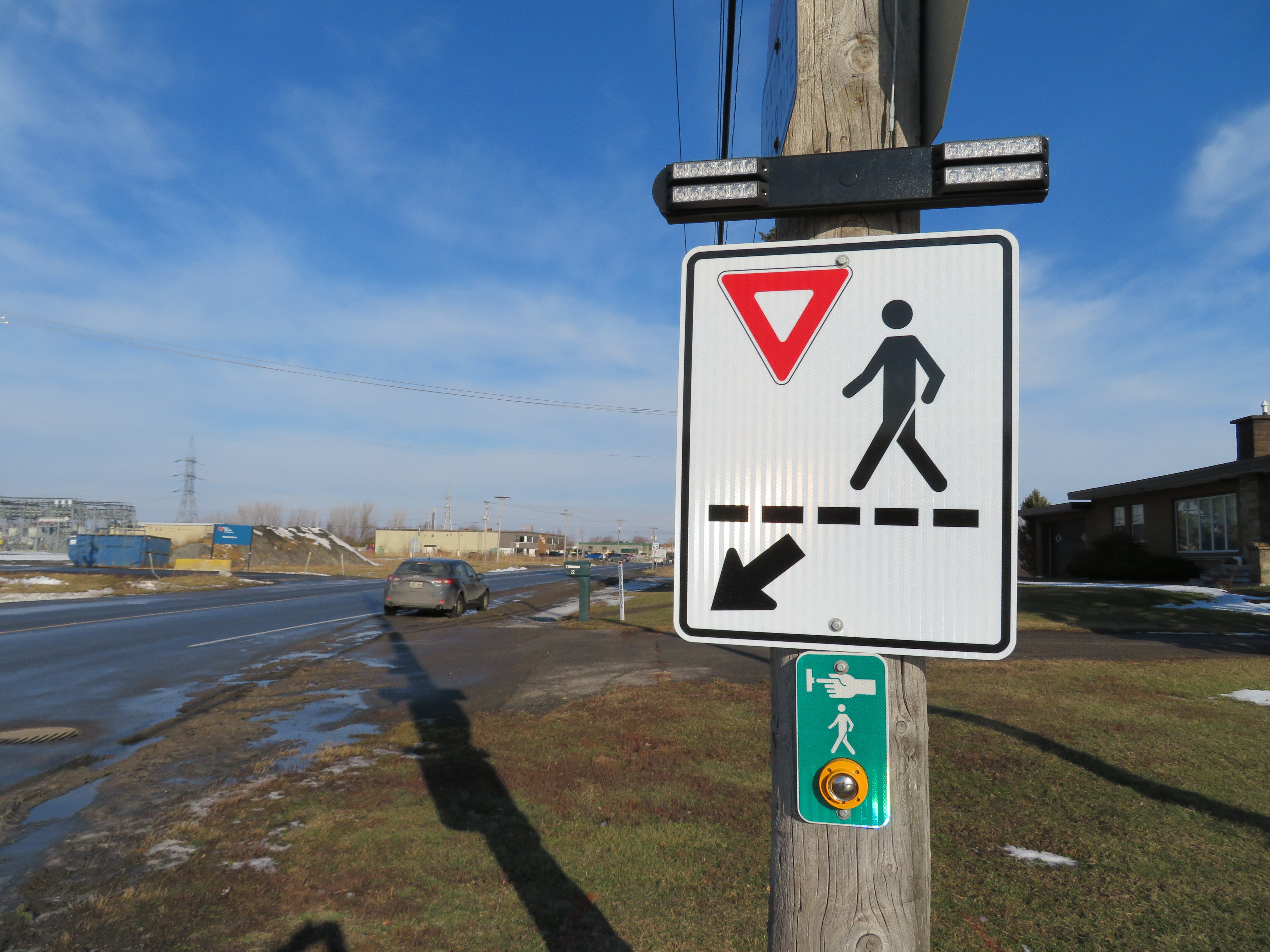 Delson installe des panneaux clignotants pour piétons