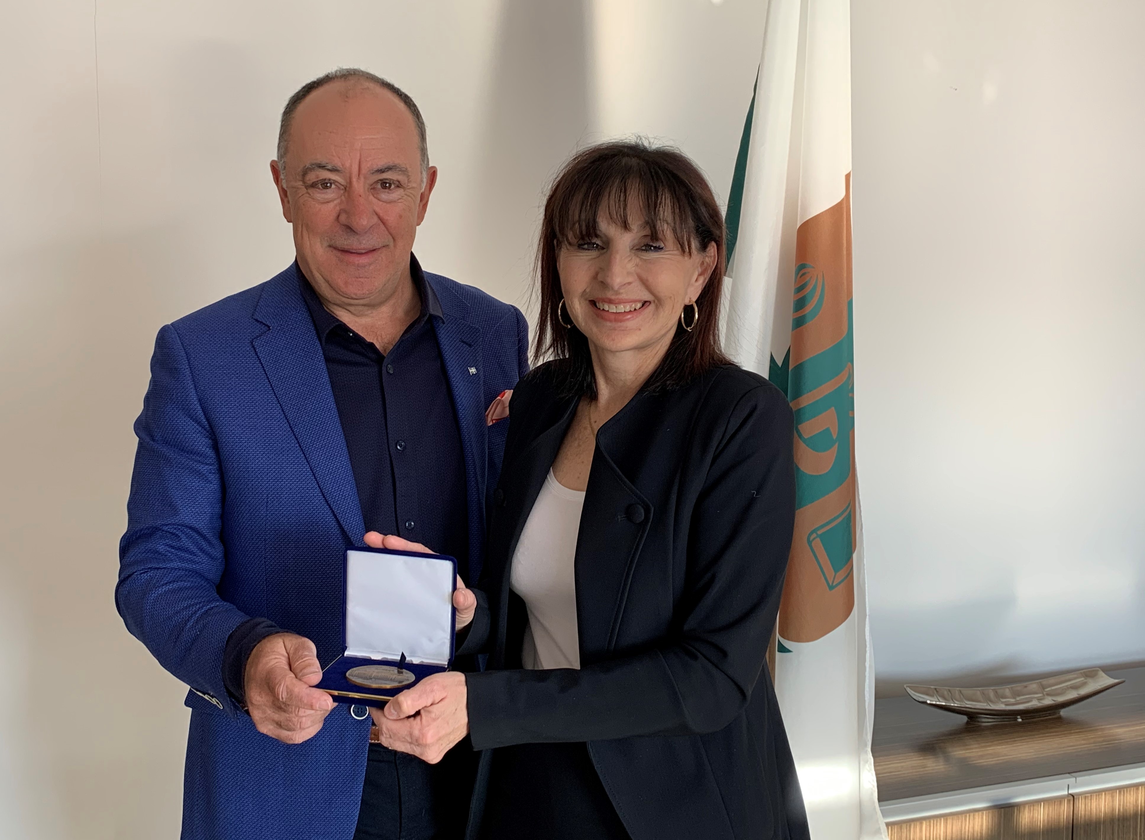 La Ville de Saint-Philippe reçoit la médaille de l&rsquo;Assemblée nationale