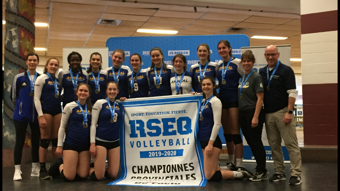 Des volleyeuses du Collège Jean de la Mennais championnes provinciales