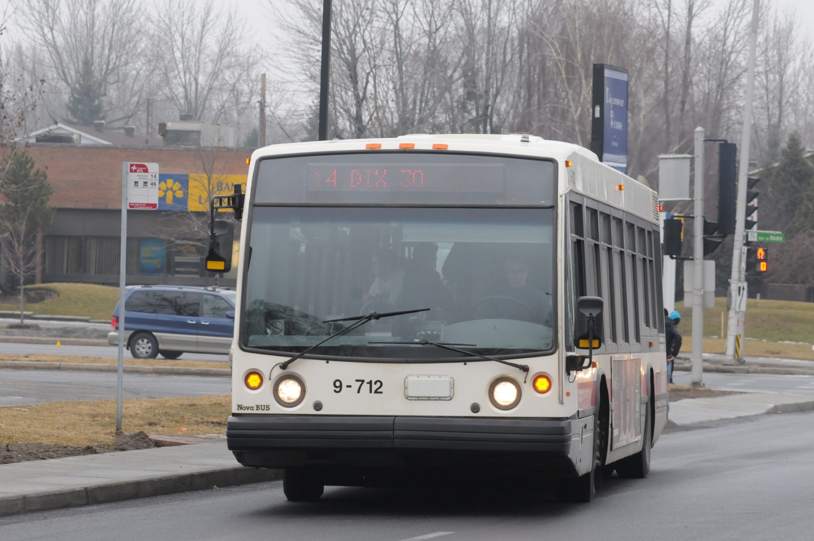 Une personne infectée au COVID-19 aurait emprunté le transport en commun sur la Rive-Sud