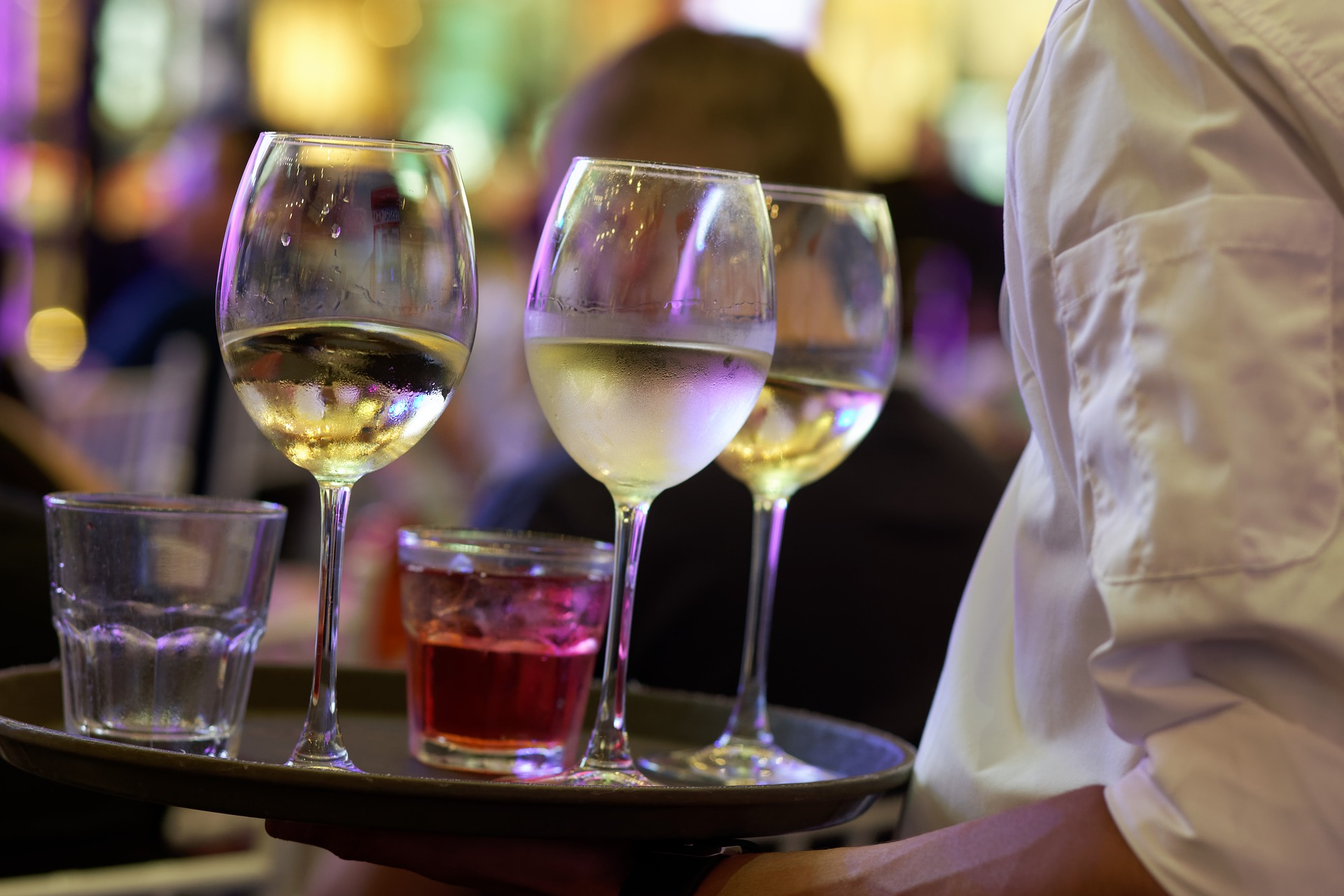 COVID-19 : des restaurants prennent leurs précautions