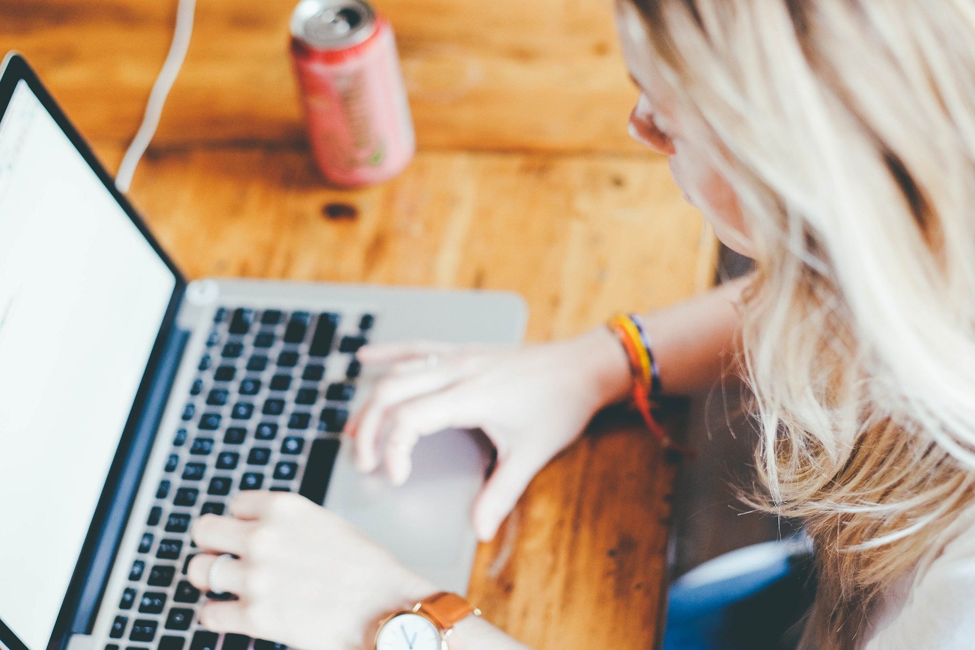 Un webinaire à l’intention de la population confinée