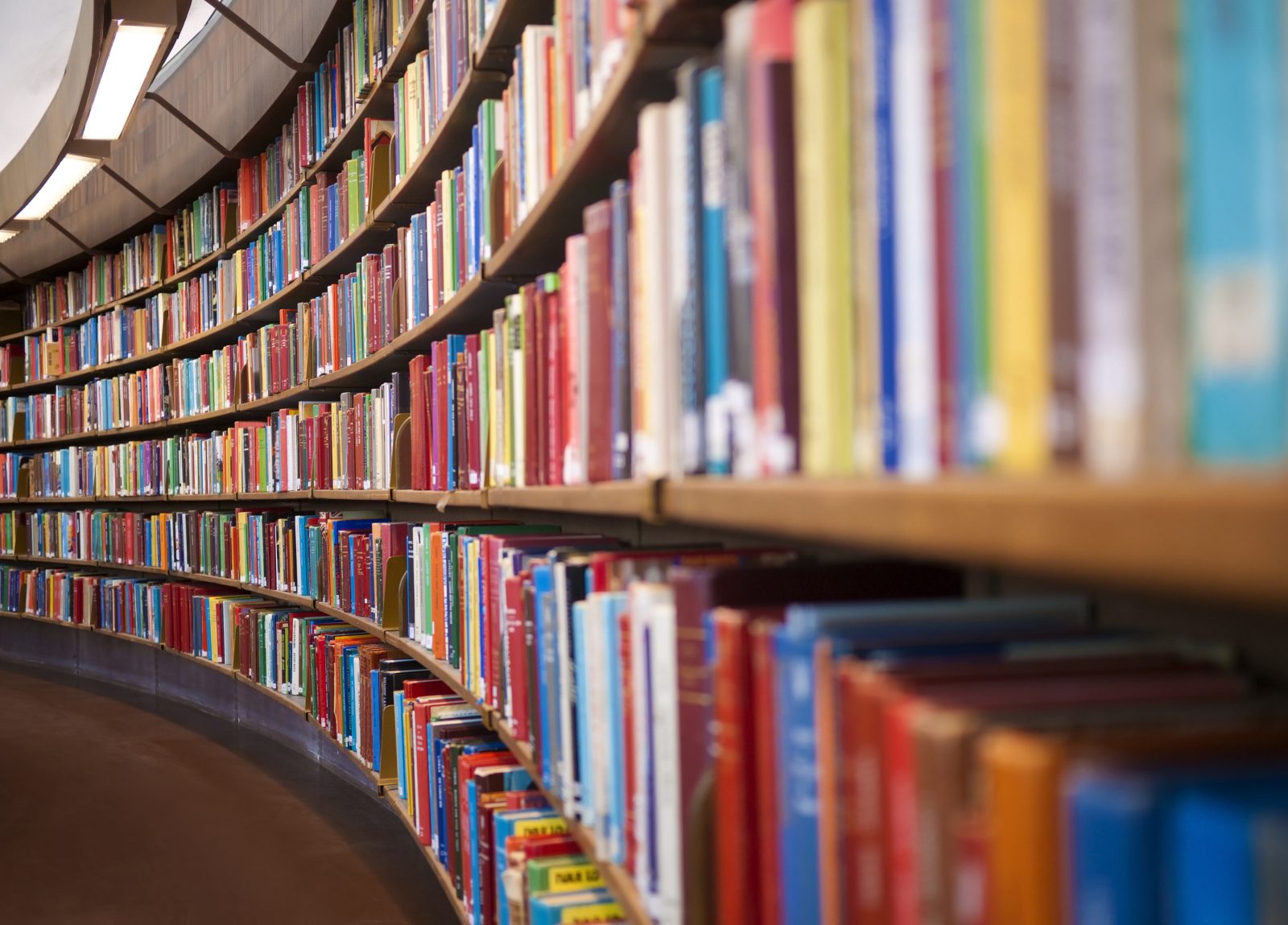 Saint-Constant rouvre la bibliothèque sur rendez-vous et Candiac débute les prêts sans contact